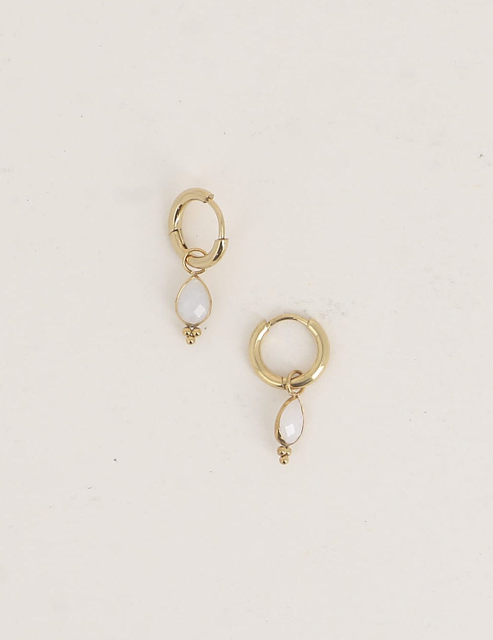 Boucles Bohm Paris - Aveny Boucles d'oreilles type Créoles Bohm Paris Agate blanche 