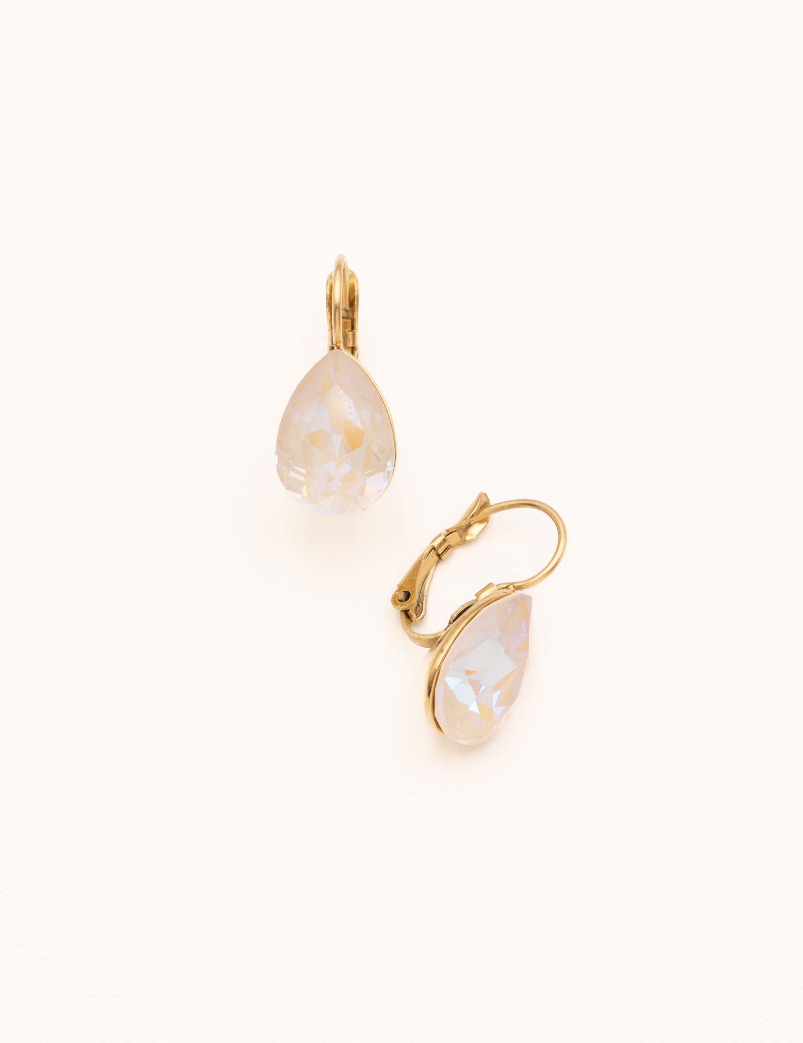 Boucles Bohm Paris - Bertille Boucles d'oreilles Pendantes Bohm Paris Beige rosé irisé 