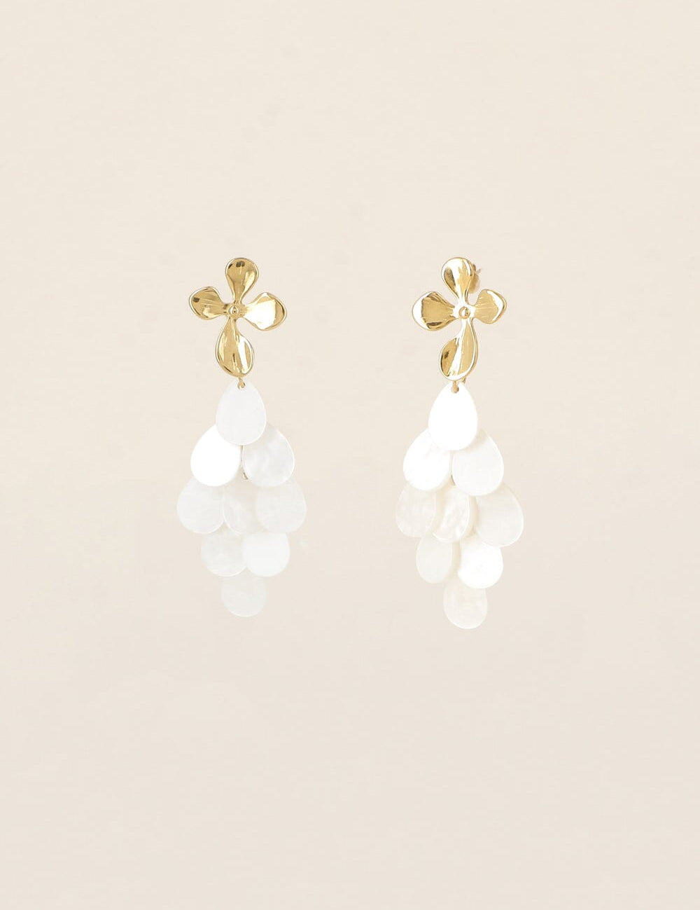 Boucles Bohm Paris - Dahliane Boucles d'oreilles pendantes Bohm Paris Ecru 