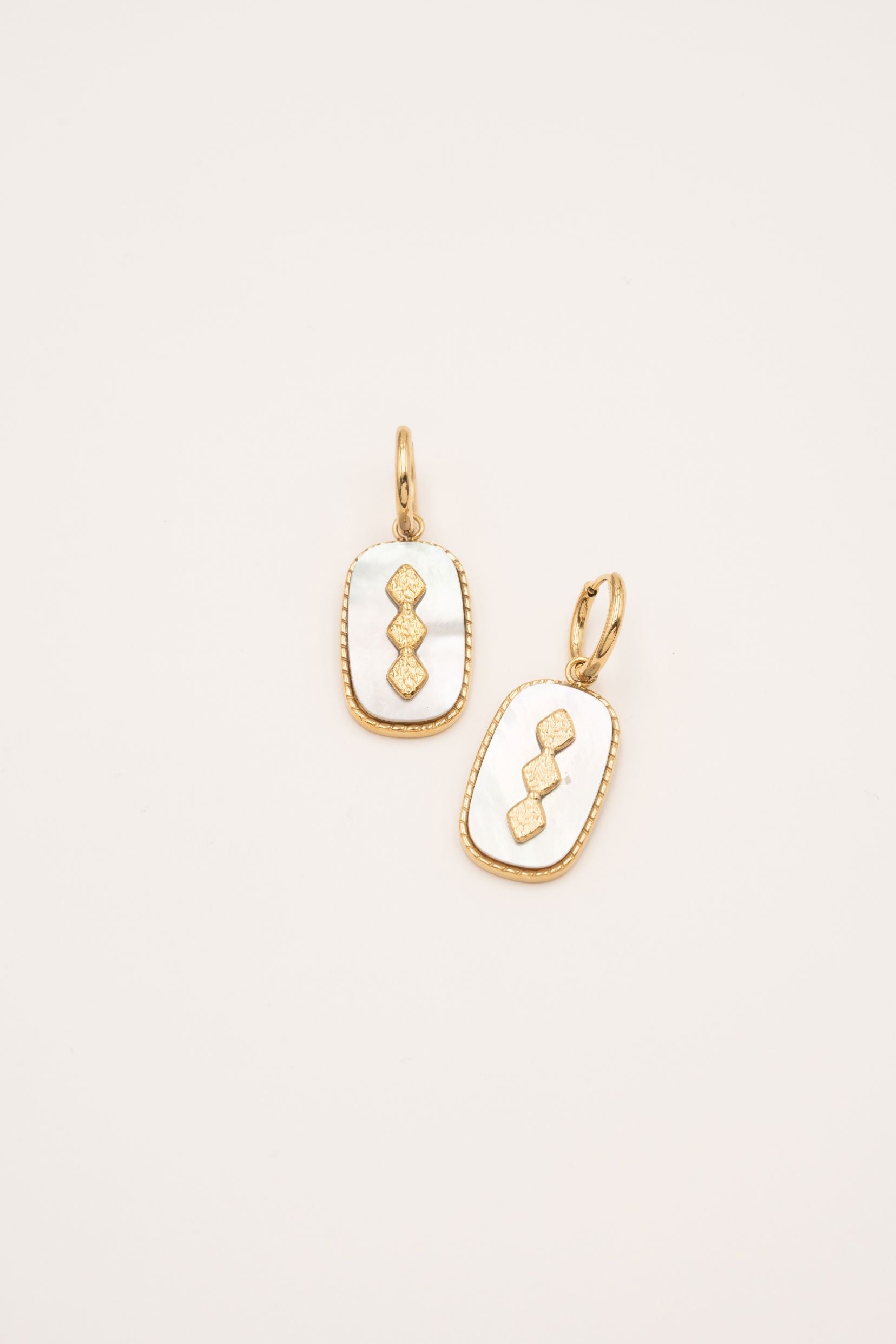 Boucles Bohm Paris - Dévonne Boucles types Créoles Bohm Paris Nacre blanche 